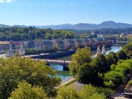 San Sebastián. Centro. Paseo Fueros. 

Se vende gran piso, único tanto por sus características, como por su ubicación en la mejo photo 0
