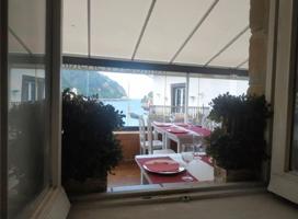 Pasajes.

Calle Donibane.

Se vende excelente restaurante en perfecto estado, con preciosa vista al mar.

150 m2 útiles + te photo 0