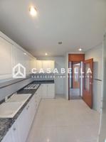 Casabella Inmobiliaria vende estupenda vivienda en la Marina Real Juan Carlos I de 106m, con unas vistas panorámicas y despejadas. photo 0