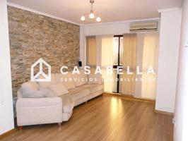 Casabella Inmobiliaria vende piso reformado y todo exterior, semi amueblado, en la Saïdia - Morvedre. photo 0