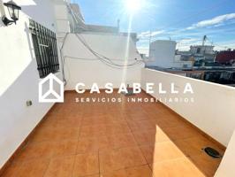 Casabella Inmobiliaria alquila ático con terraza privativa de 19 m2 en el barrio Exposición. photo 0