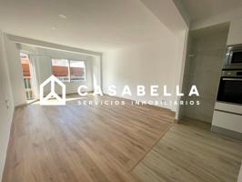 Casabella Inmobiliaria vende vivienda totalmente reformada en Nou Moles- Olivereta. photo 0