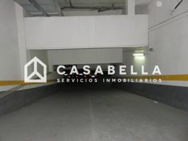 Casabella Inmobiliaria vende plaza de aparcamiento para coche grande en parking en el barrio Exposición. photo 0