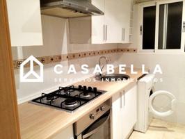 Casabella Inmobiliaria vende piso en el Barrio de Benicalap muy luminoso con 2 dormitorios y un baño.. photo 0