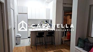Casabella Inmobiliaria vende bajo de 68m² en la zona de Aiora con alta rentabilidad. photo 0
