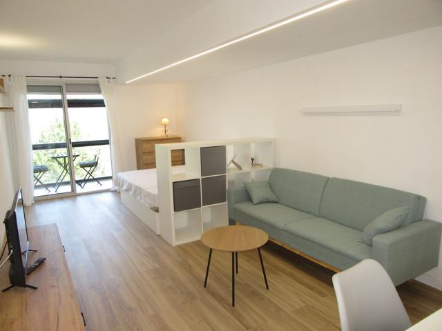 ALQUILER. JACA. ECONÓMICO. 390 €-MES. 1 DORMITORIO. IMPECABLE. AMUEBLADO. 38 M2. photo 0