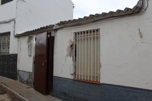 Casa En venta en Calle Alta, El Pedroso photo 0