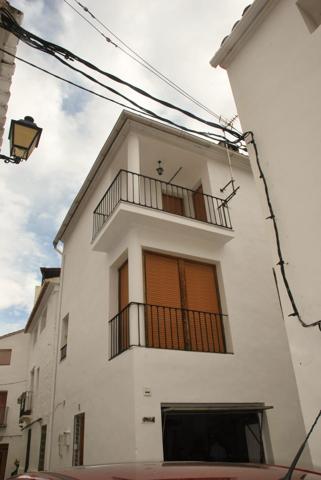 Casa En venta en Calle Salto, Chulilla photo 0