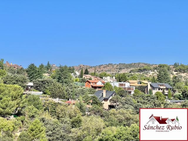 Casa En alquiler en El Monte, Torrelodones photo 0