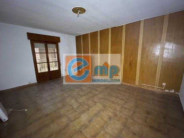 PISO DE 4 DORMITORIOS Y 2 BAÑOS DE 104M2 EN CASCO URBANO photo 0