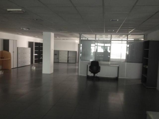 Oficina de 380 m2 en el parque empresarial de La Grela photo 0