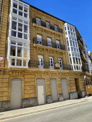 ¡Un lugar único donde vivir!. Haro es uno de los rincones más atractivos de La Rioja. Una ciudad de tradición, convertido en uno de los puntos más demandados del norte de España por su calidad de vida. Conoce uno de los edificios más bonitos de la ciudad. photo 0