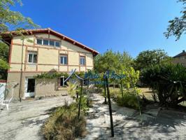 Encontrar un chalet independiente en Haro puede ser un verdadero desafío, ya que hay momentos en los que no hay ninguna opción disponible en el mercado.
Esta propiedad es única, ya que en su época de construcción fue una casa señorial ubicada en la zona m photo 0