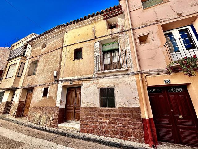 CASA CON CORRAL para reformar entera en ILLUECA (ZARAGOZA) photo 0