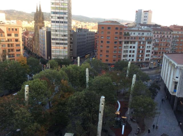 Ofrecemos un ático con una de las mejores perspectivas de Bilbao. photo 0