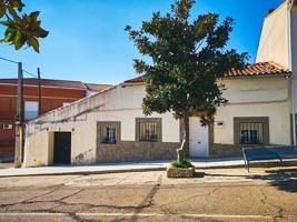 Casa En venta en Calle Constitución, Orellana De La Sierra photo 0