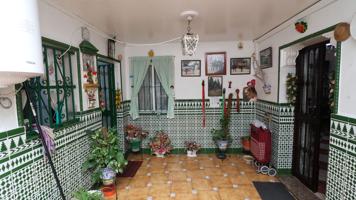 ¡Preciosa casa en la mejor zona de Torreblanca! Excelente oportunidad. photo 0