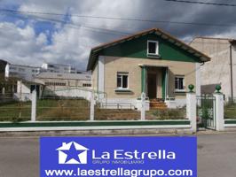 Casa en venta en Grado, 3 dormitorios. photo 0