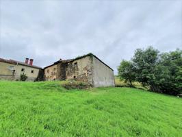 Casa en venta en Tineo, 3 dormitorios. photo 0