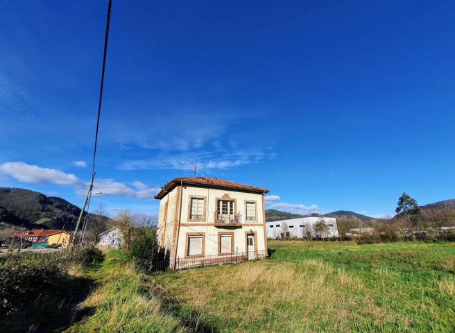 Casa en venta en Grado, 7 dormitorios. photo 0