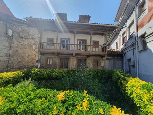 Casa en venta en Proaza, 3 dormitorios. photo 0