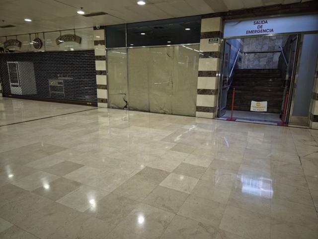 Local Com. en venta en Centro. photo 0