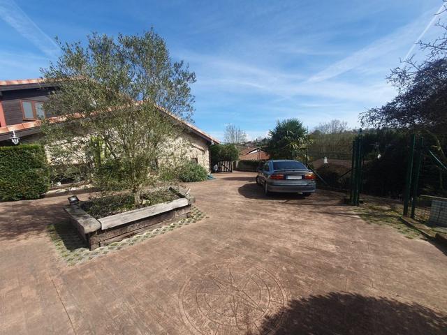 Casa en venta en Villamíana, 4 dormitorios. photo 0