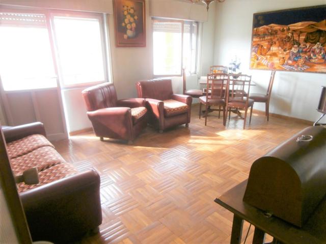 Piso en venta en Grado, 3 dormitorios. photo 0