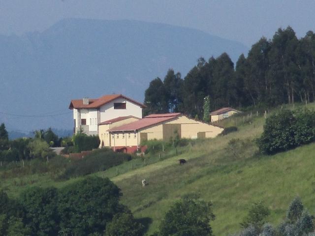 Casa en venta en Candamo, 6 dormitorios. photo 0
