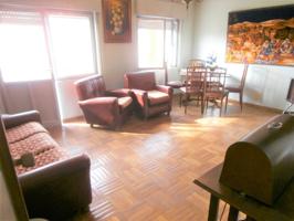 Piso en venta en Grado, 3 dormitorios. photo 0