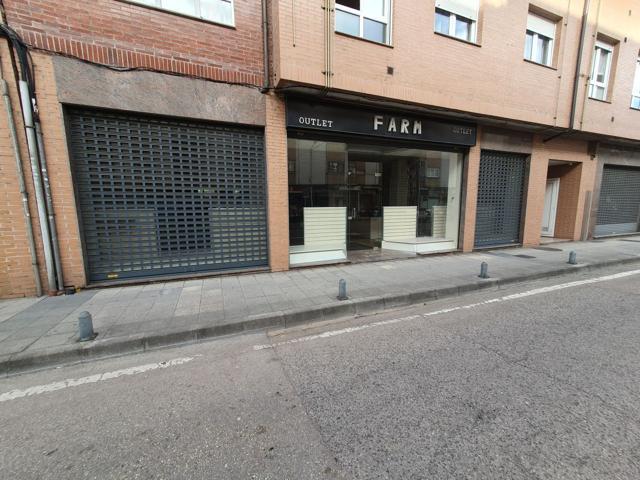 Local Com. en alquiler en Grado, 1 despacho. photo 0