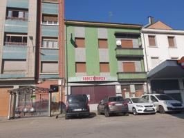 Local Com. en alquiler en Grado. photo 0