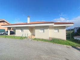 Casa en venta en Soto del Barco, 3 dormitorios. photo 0