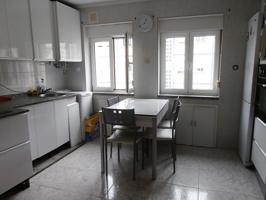 Piso en venta en Salas, 3 dormitorios. photo 0