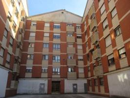 Local Com. en venta en Oviedo. photo 0