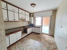 Piso en venta en Grado, 3 dormitorios. photo 0