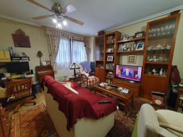 Piso en venta en Grado, 3 dormitorios. photo 0