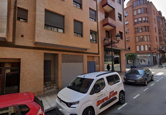 Local Com. en venta en Ciudad Naranco. photo 0