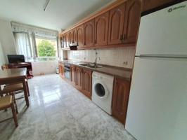 Piso en venta en Grado, 3 dormitorios. photo 0