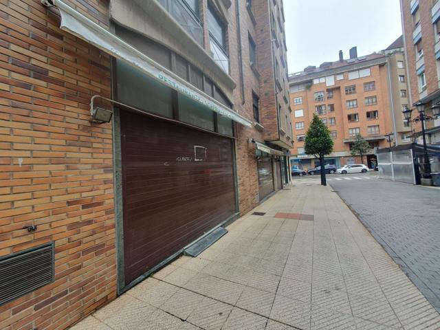 Local Com. en venta en Centro. photo 0