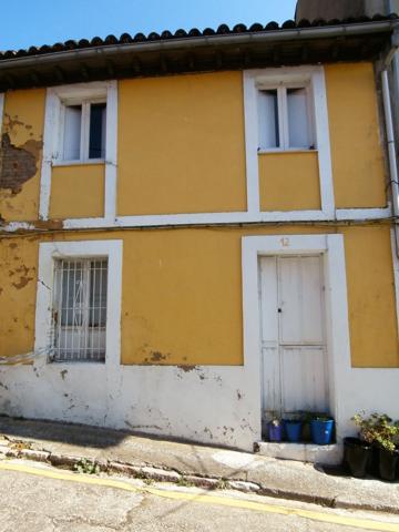 Casa en venta en Grado, 4 dormitorios. photo 0