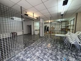 Local Com. en alquiler en Grado, 1 despacho. photo 0