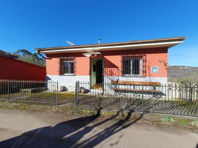 Casa en venta en Grado, 1 dormitorio. photo 0