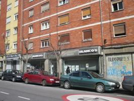 Piso en venta en El Milán, 3 dormitorios. photo 0