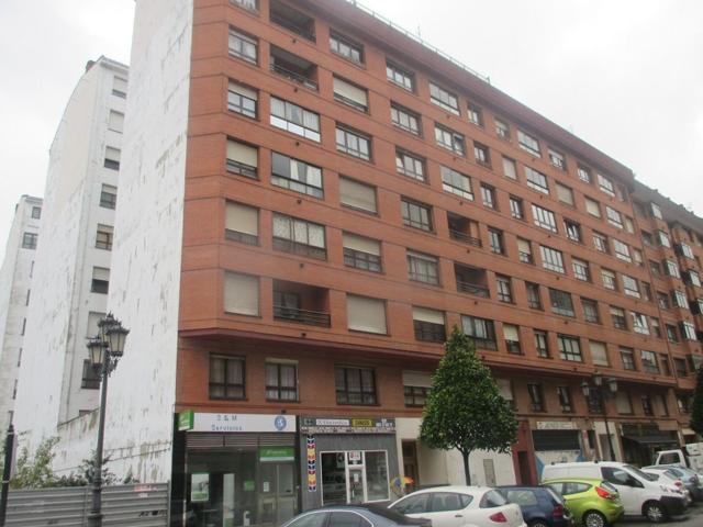 Piso en venta en Tenderina, 3 dormitorios. photo 0