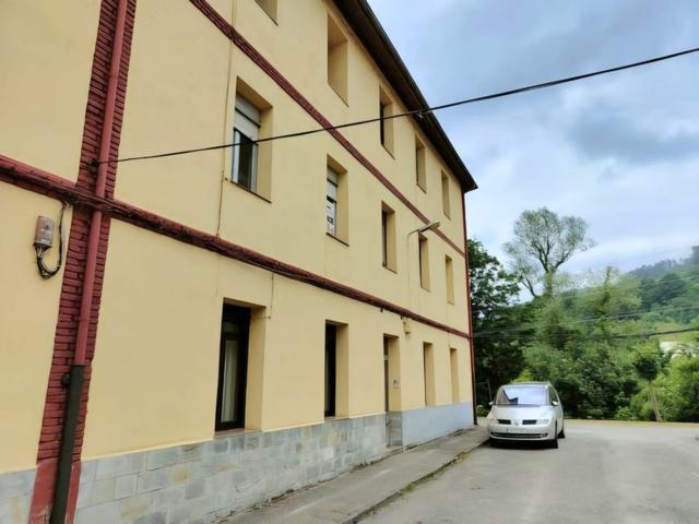 Piso en venta en Trubia, 2 dormitorios. photo 0