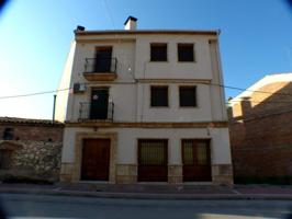 Se vende casa en Cañamares, al pie de la serranía de Cuenca, Consta de dos vivienda cada una de ellas con 160 m2, 4 habitaciones photo 0