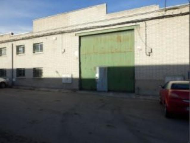 NAVE INDUSTRIAL DE 713 m² EN VENTA ORIGEN BANCARIO photo 0