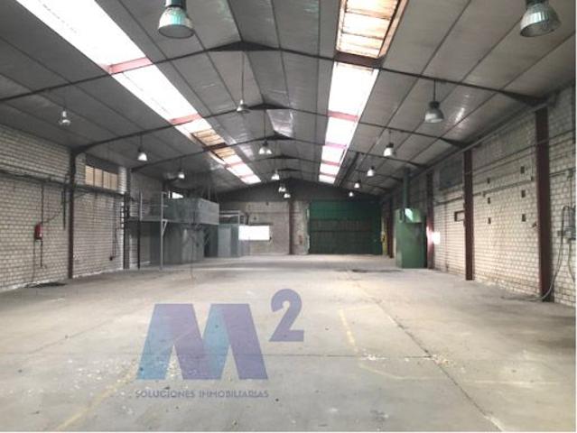 NAVE INDUSTRIAL DE 1.757 m² EN VENTA ORIGEN BANCARIO photo 0