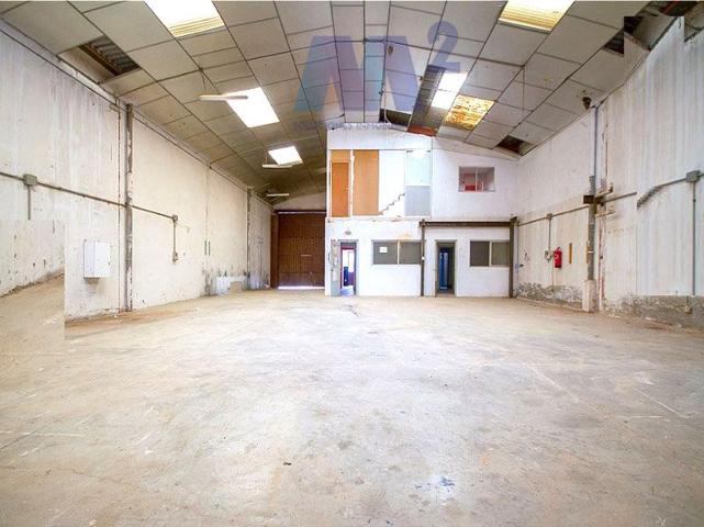 NAVE INDUSTRIAL DE 407 m² EN VENTA ORIGEN BANCARIO photo 0